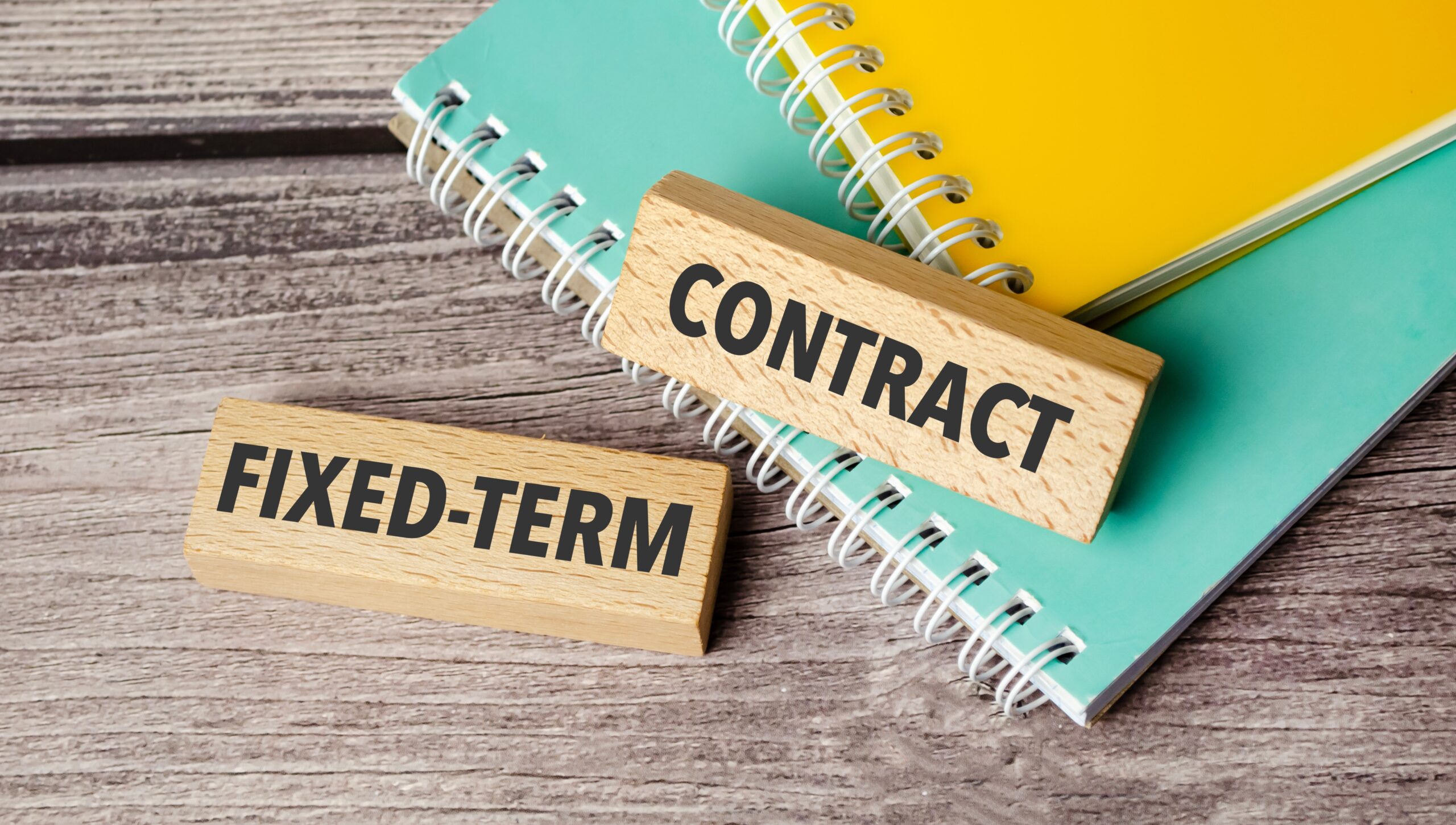 qué significa un contrato fijo