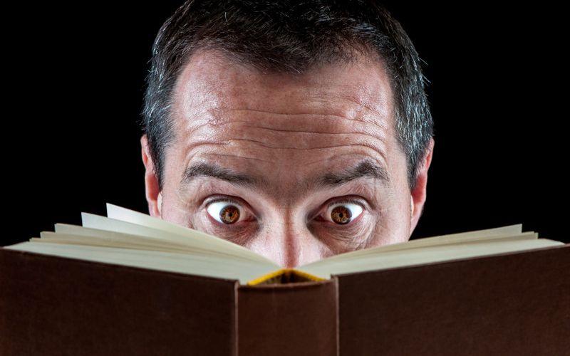 qué significa narrador omnisciente