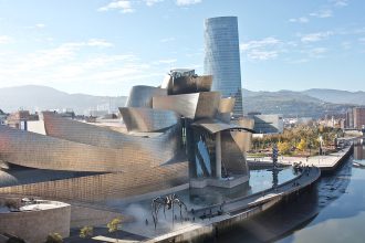 Museo Guggenheim Bilbao, icono de la ciudad